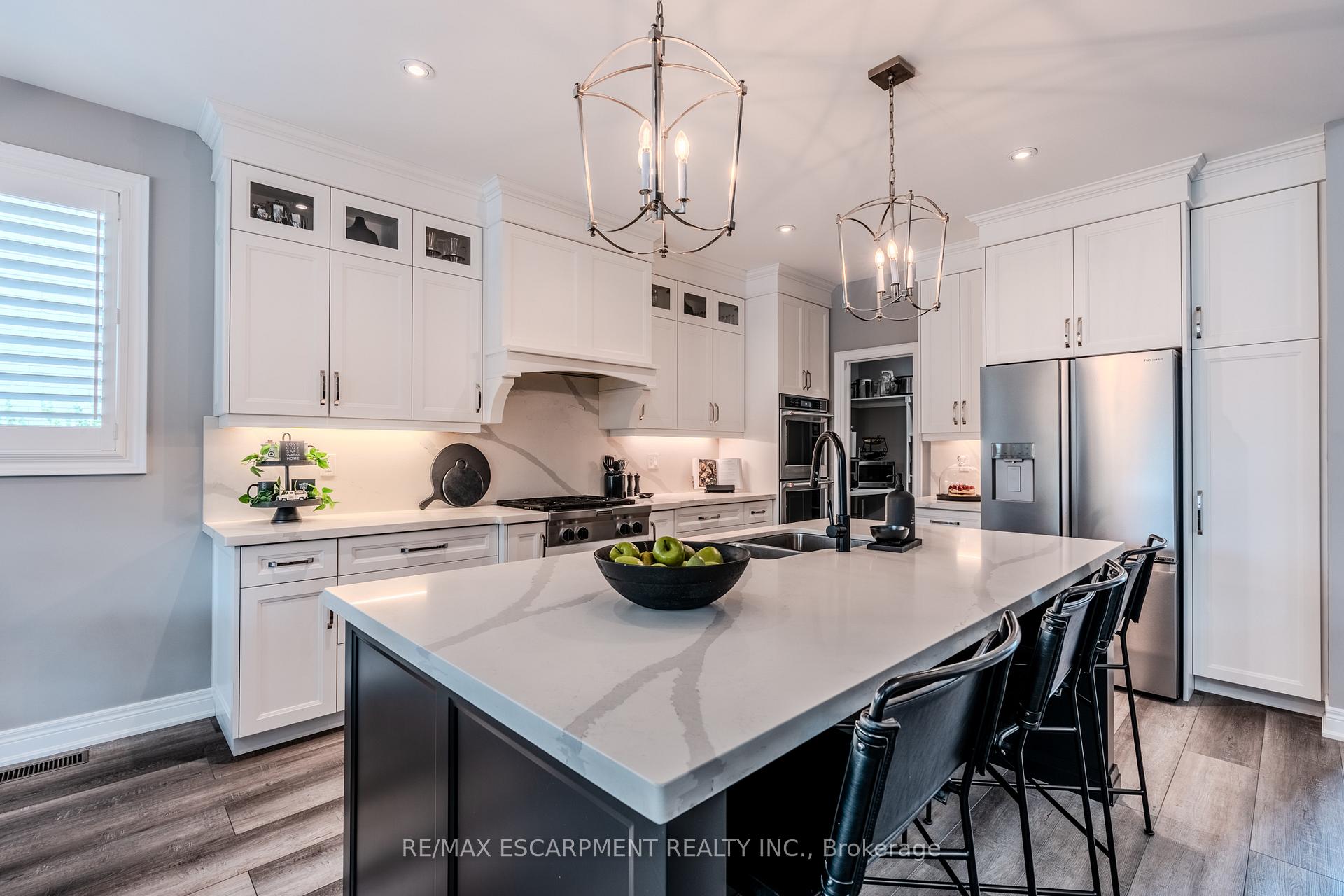 Photo 5 of 671 Rymal Road W, Hamilton, Carpenter — HOMEH