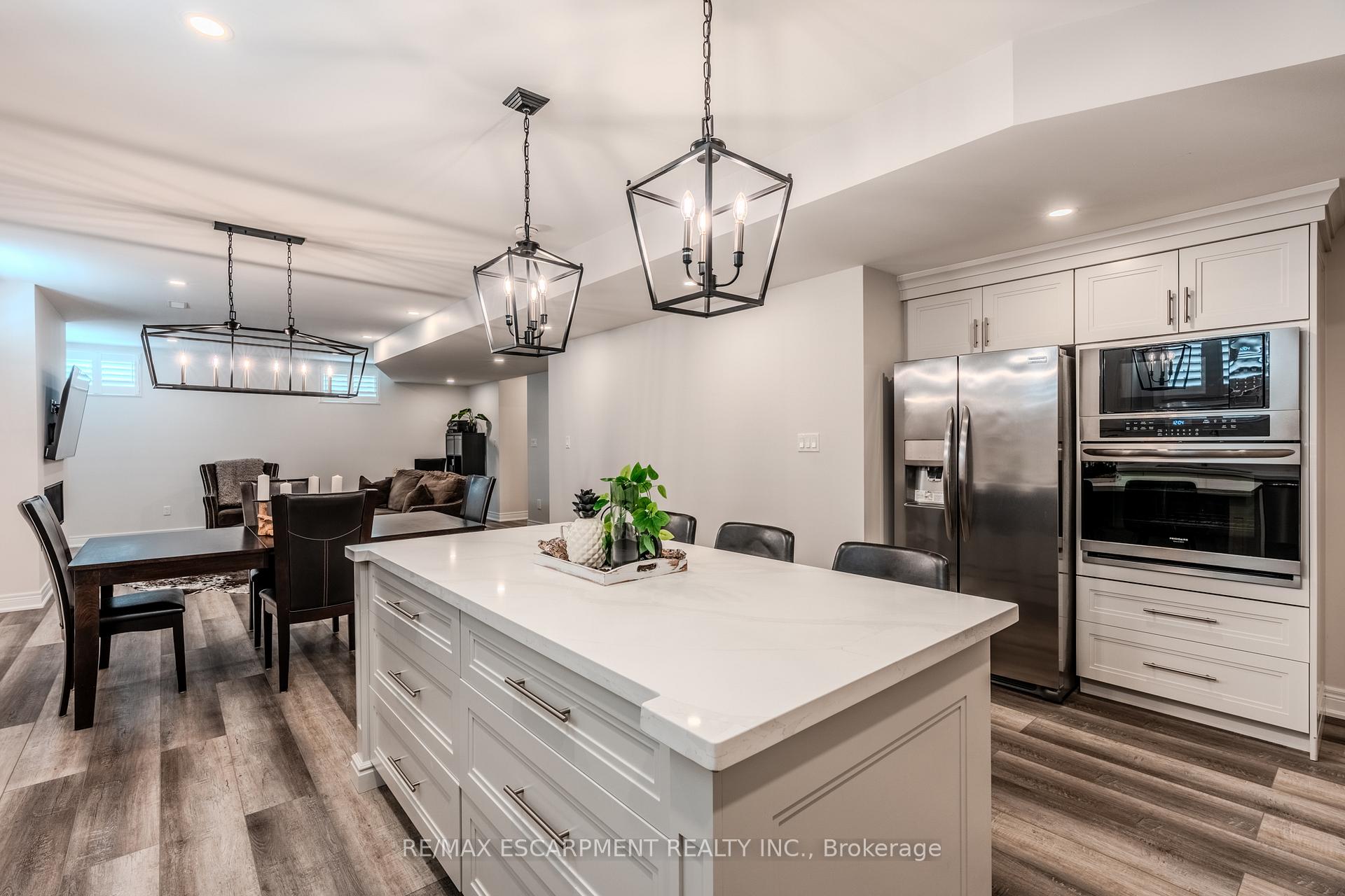 Photo 25 of 671 Rymal Road W, Hamilton, Carpenter — HOMEH