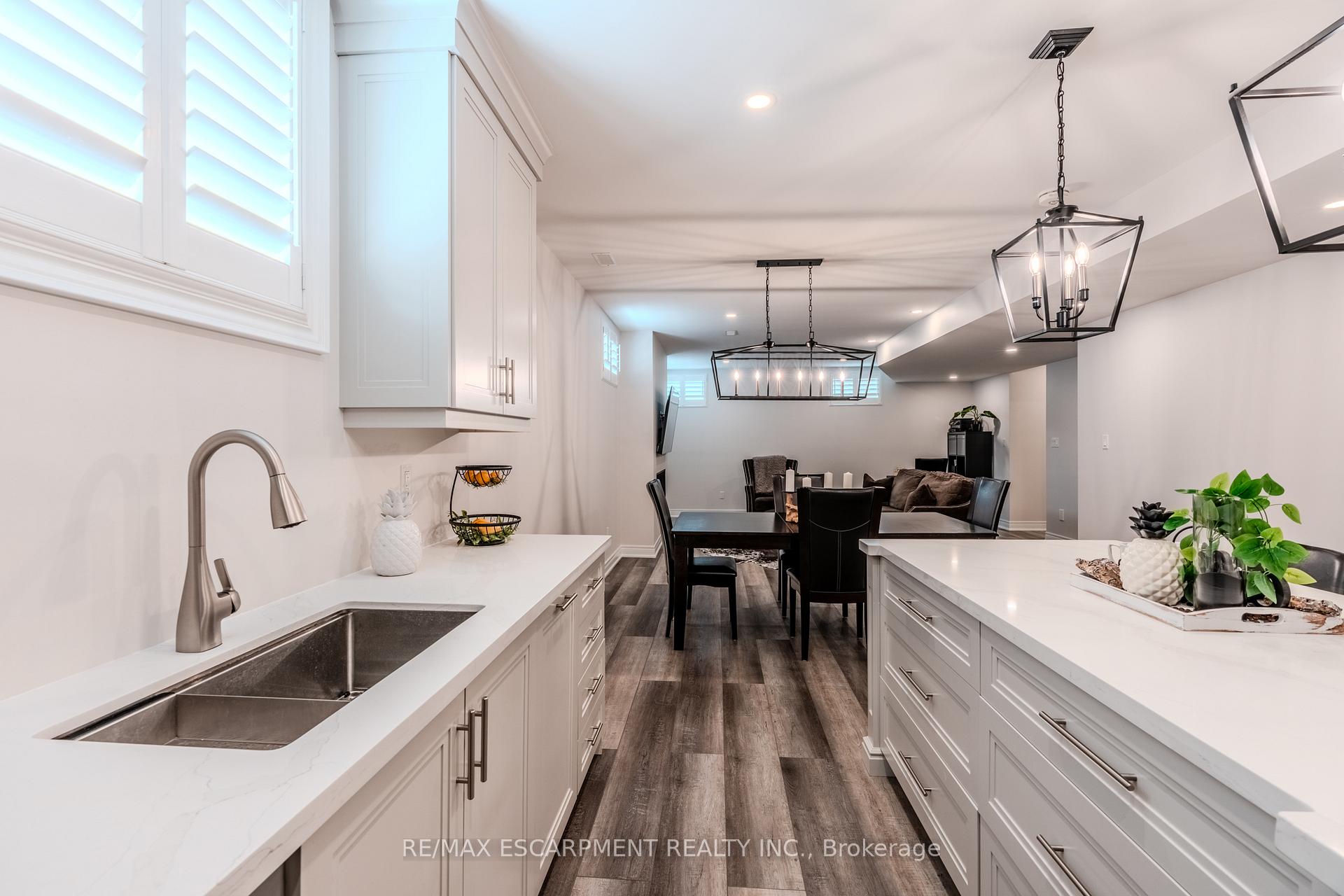 Photo 21 of 671 Rymal Road W, Hamilton, Carpenter — HOMEH