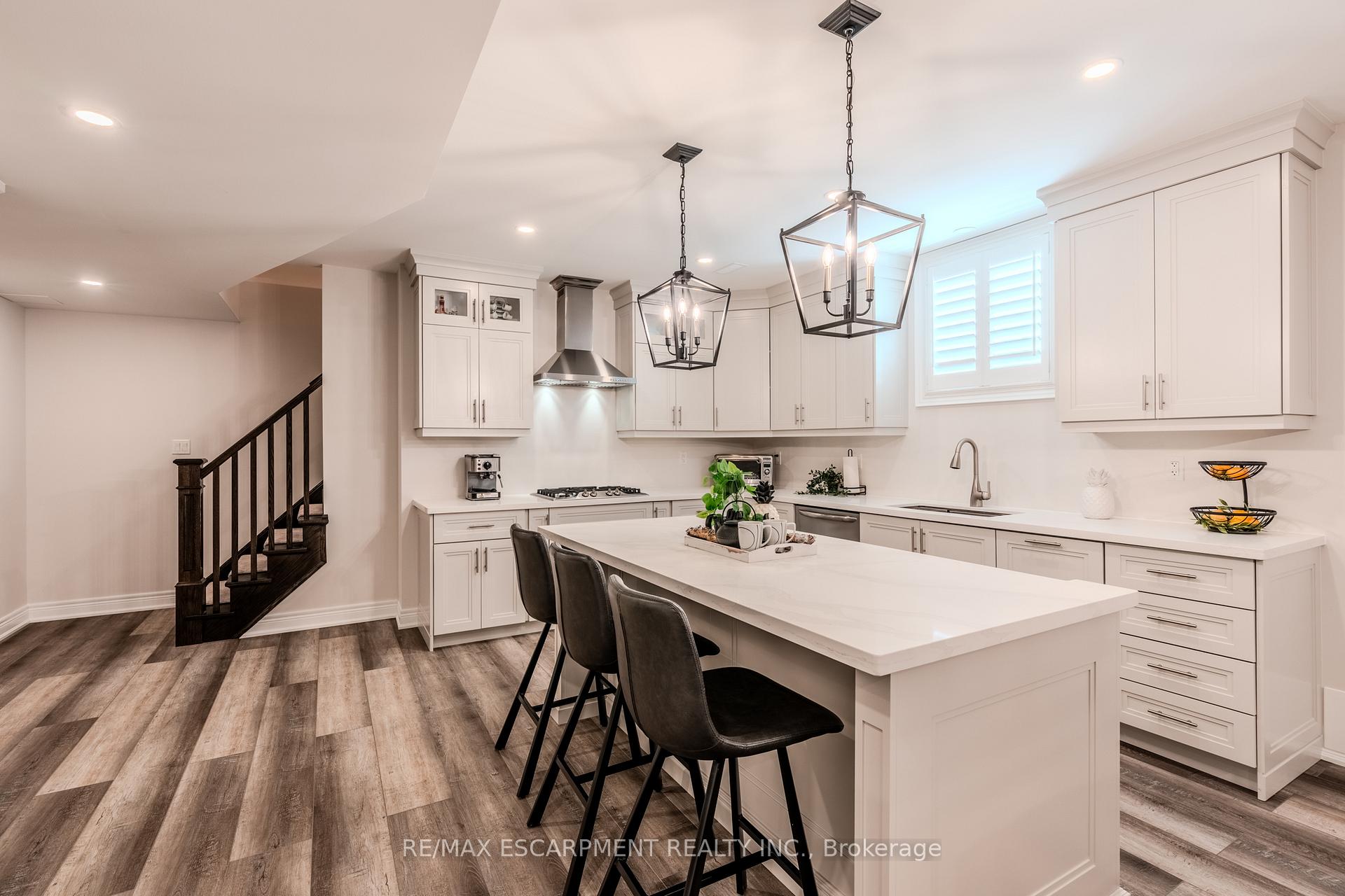 Photo 33 of 671 Rymal Road W, Hamilton, Carpenter — HOMEH
