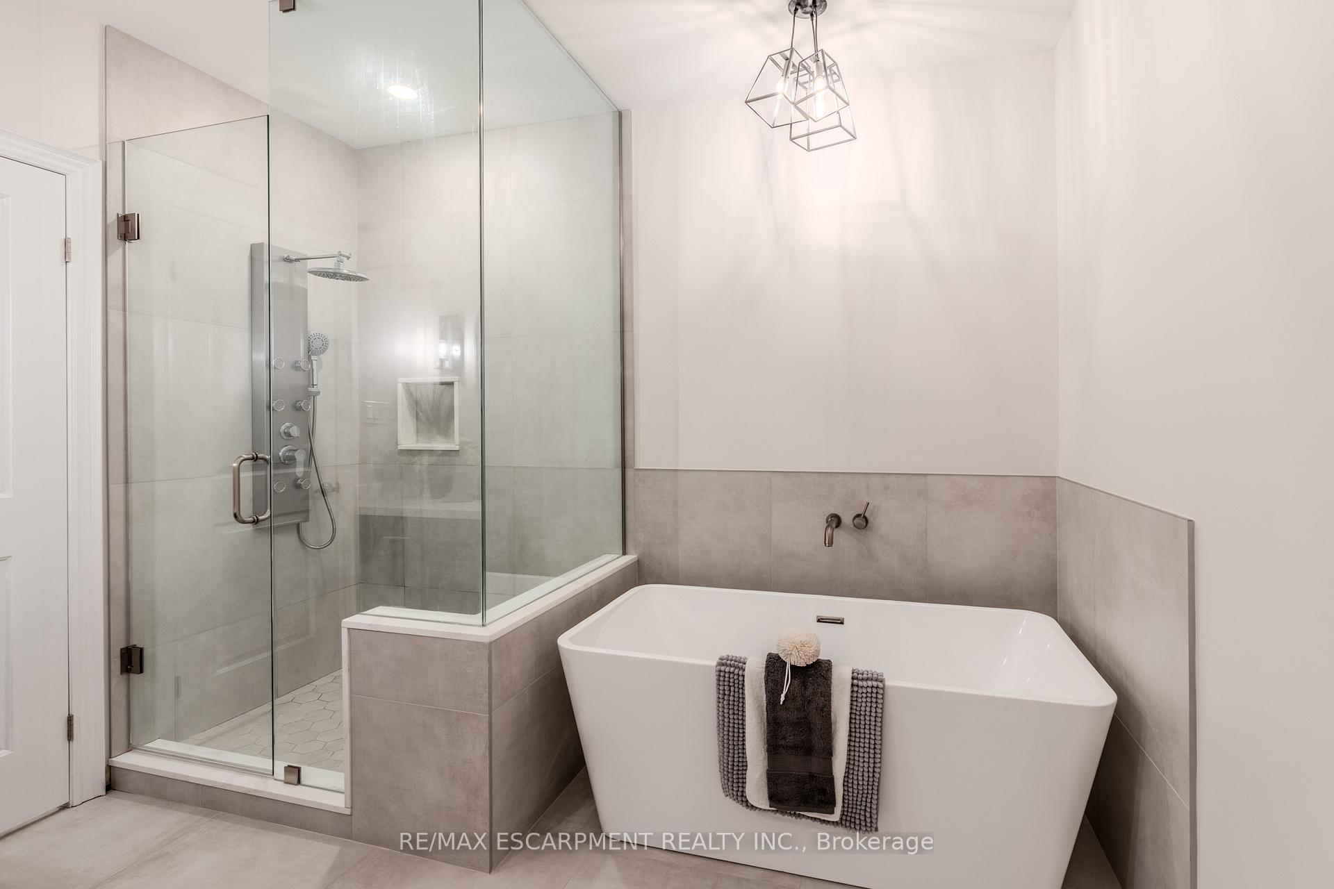 Photo 32 of 671 Rymal Road W, Hamilton, Carpenter — HOMEH