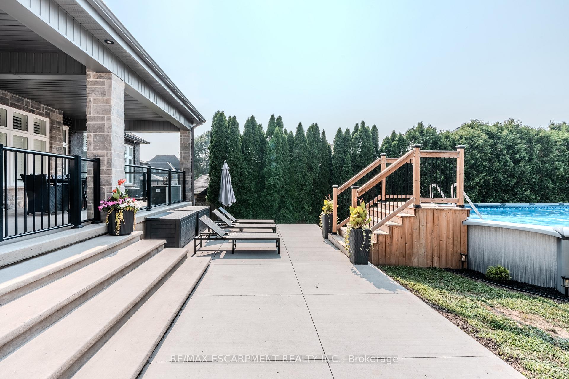 Photo 37 of 671 Rymal Road W, Hamilton, Carpenter — HOMEH