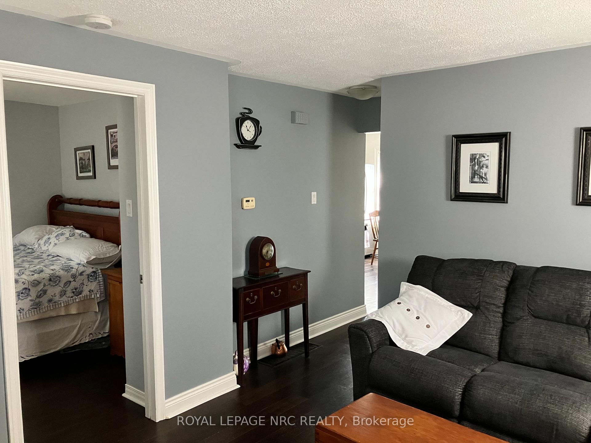 Photo 11 of 240 York Street, St. Catharines, Haig — HOMEH