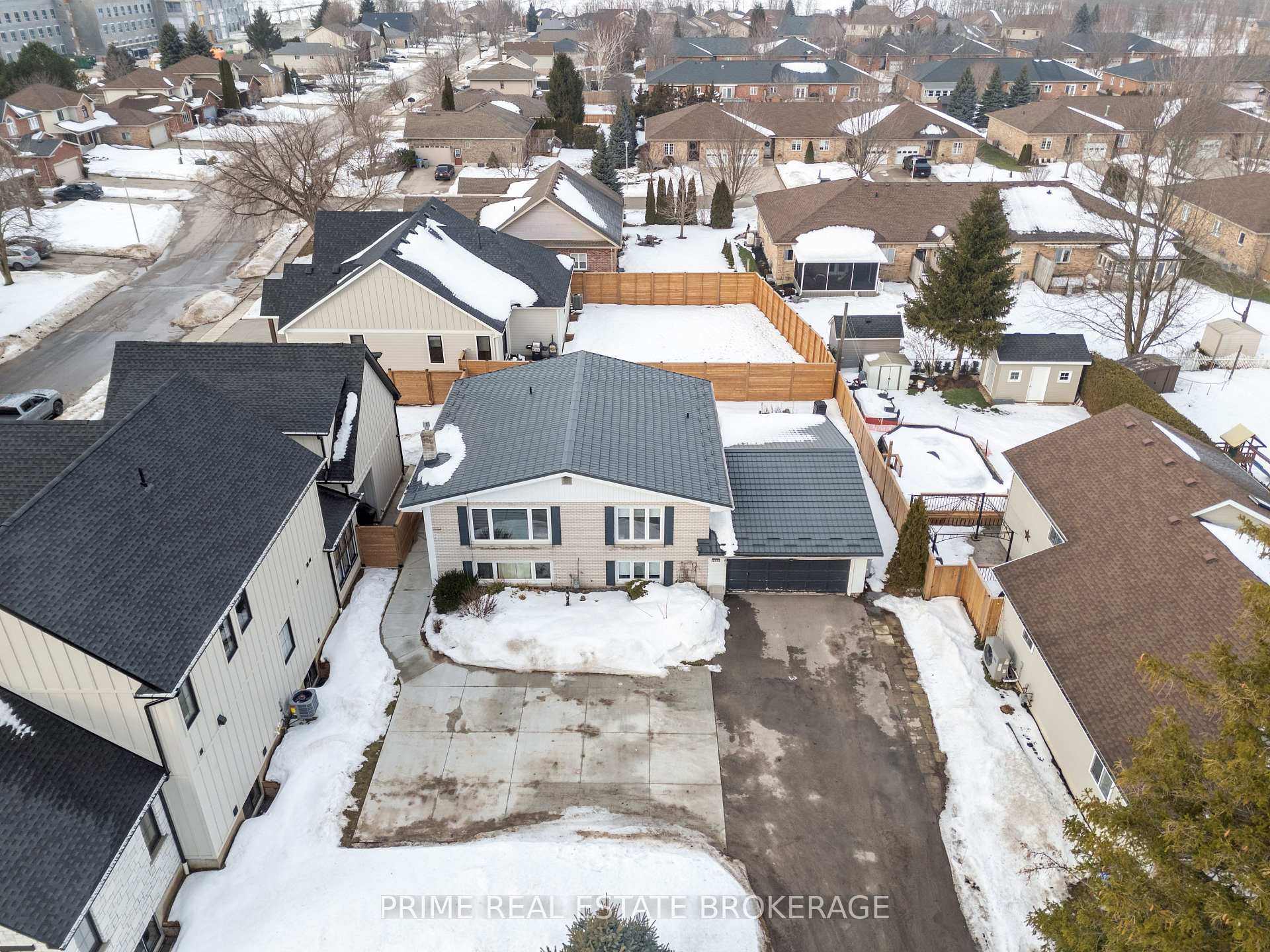 Photo 58 of 296 Huron Street W, South Huron, Exeter — HOMEH