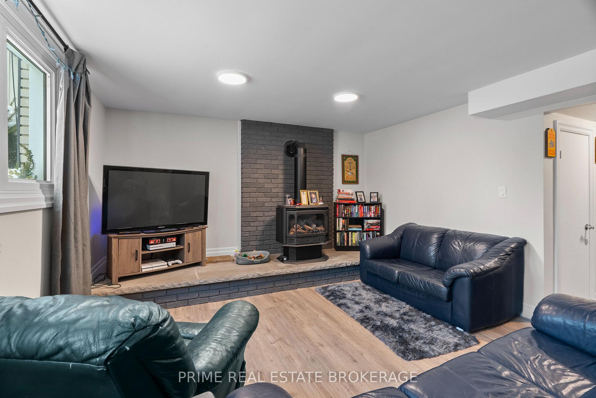 Photo 27 of 296 Huron Street W, South Huron, Exeter — HOMEH