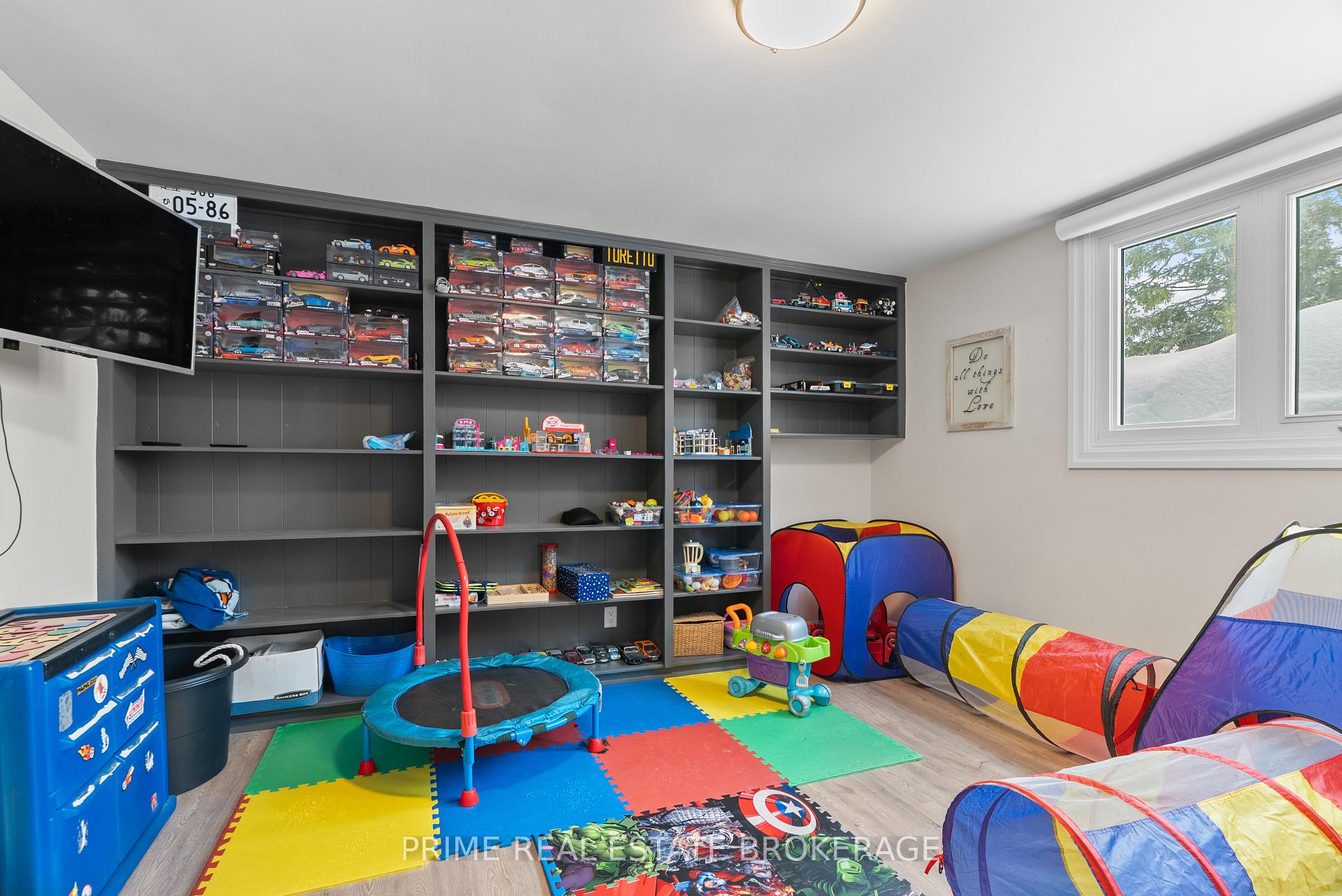Photo 32 of 296 Huron Street W, South Huron, Exeter — HOMEH