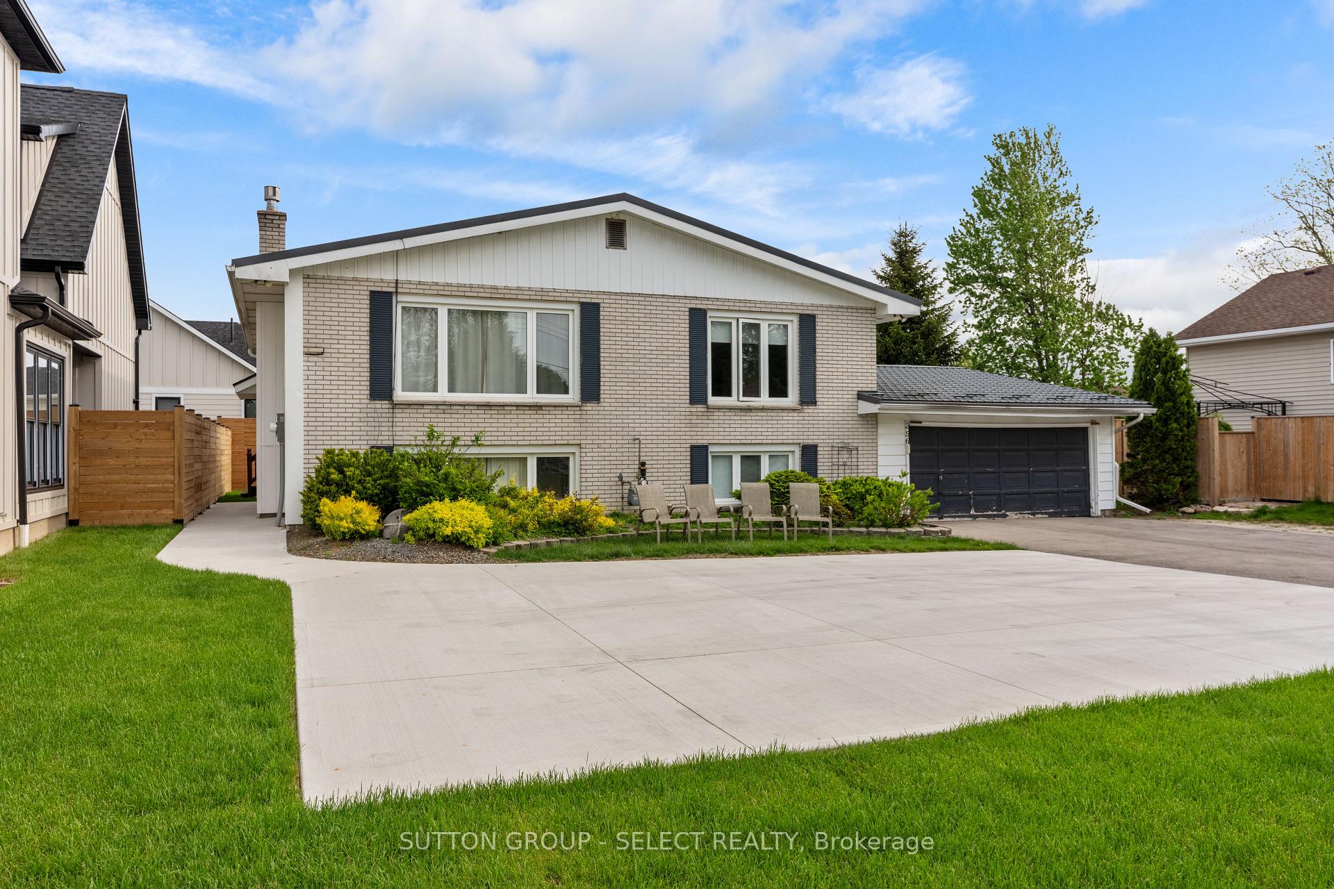 Photo 2 of 296 Huron Street W, South Huron, Exeter — HOMEH