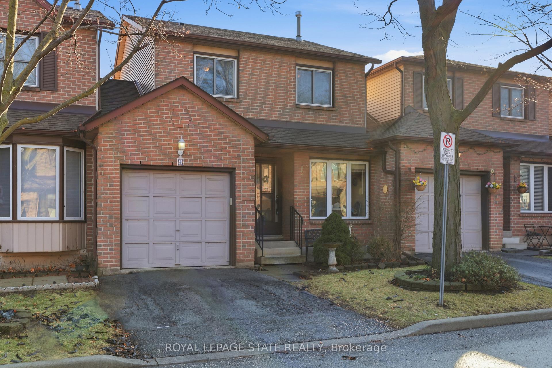 Photo 2 of Unit 4, 618 Barton Street, Hamilton, Stoney Creek — HOMEH