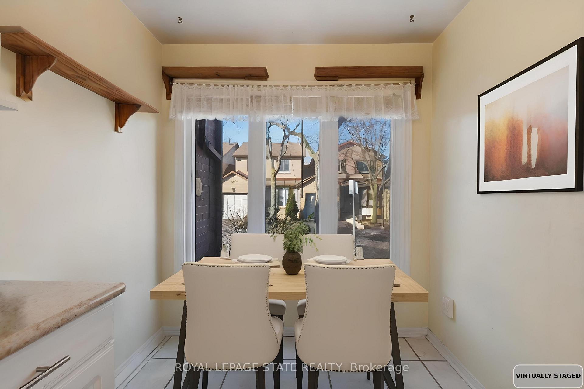 Photo 5 of Unit 4, 618 Barton Street, Hamilton, Stoney Creek — HOMEH