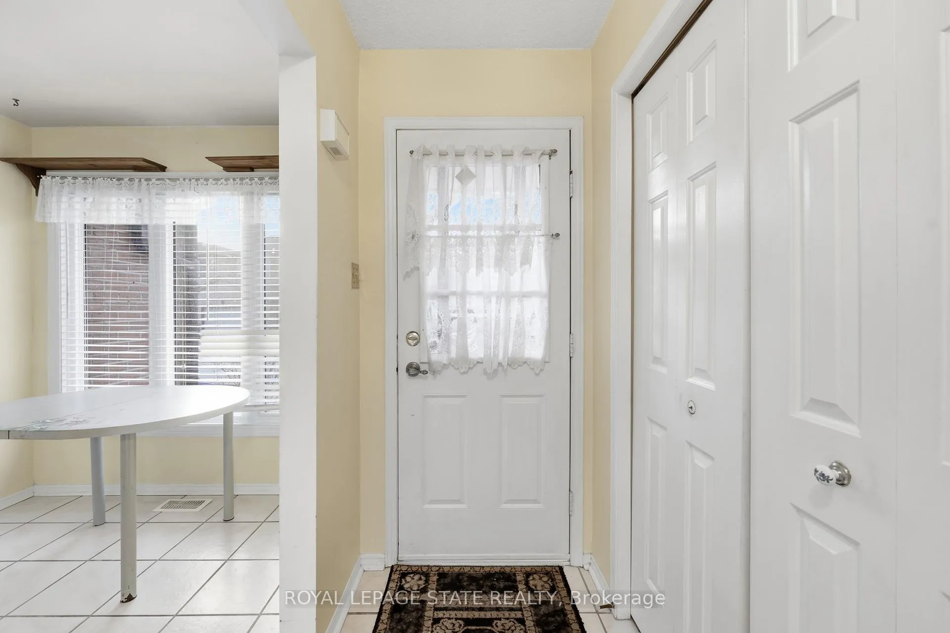 Photo 12 of Unit 4, 618 Barton Street, Hamilton, Stoney Creek — HOMEH