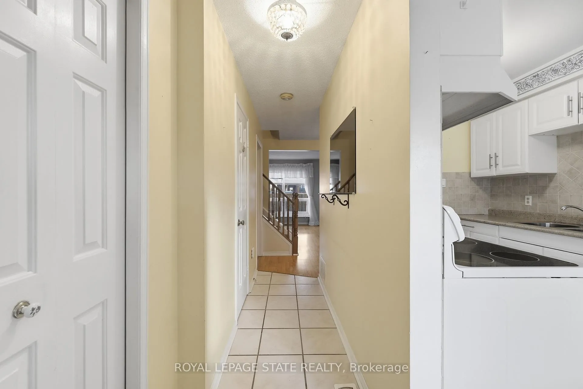 Photo 17 of Unit 4, 618 Barton Street, Hamilton, Stoney Creek — HOMEH