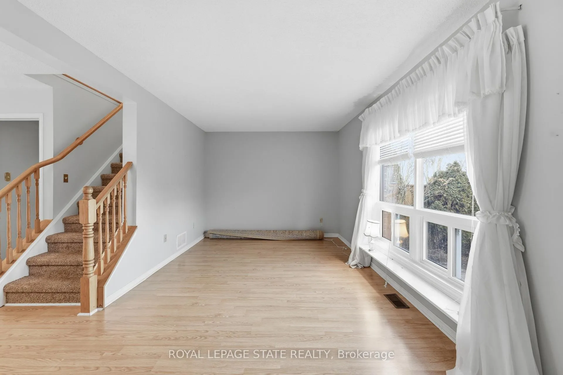 Photo 23 of Unit 4, 618 Barton Street, Hamilton, Stoney Creek — HOMEH