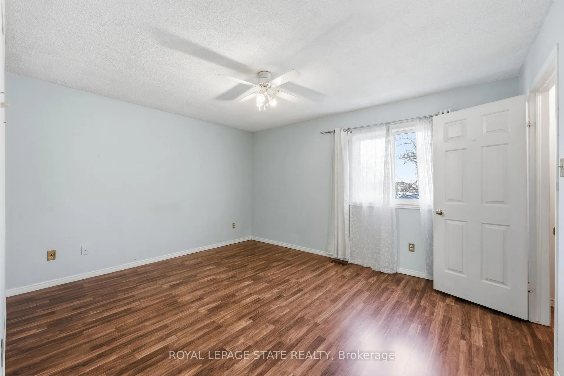 Photo 24 of Unit 4, 618 Barton Street, Hamilton, Stoney Creek — HOMEH