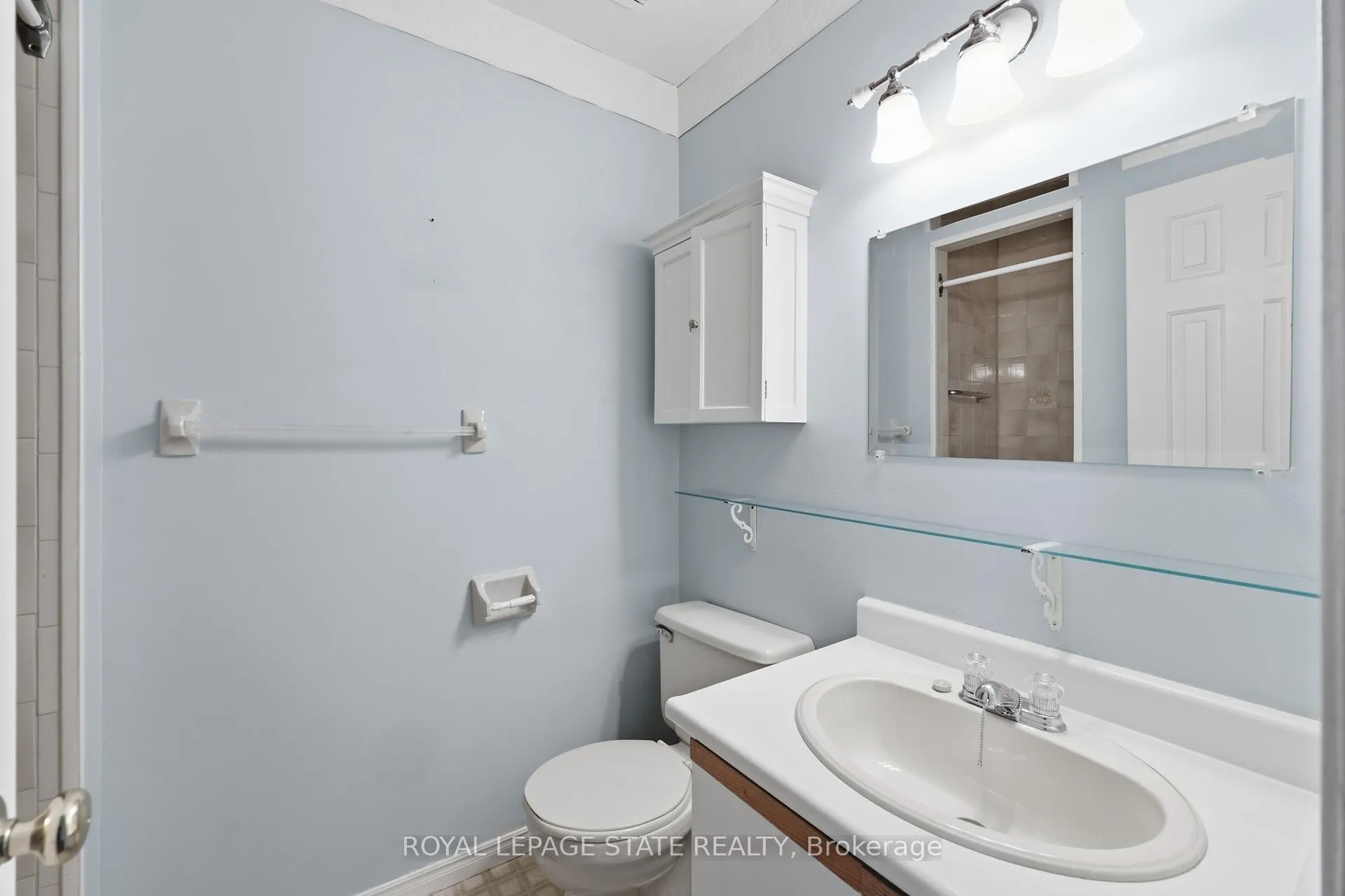 Photo 30 of Unit 4, 618 Barton Street, Hamilton, Stoney Creek — HOMEH