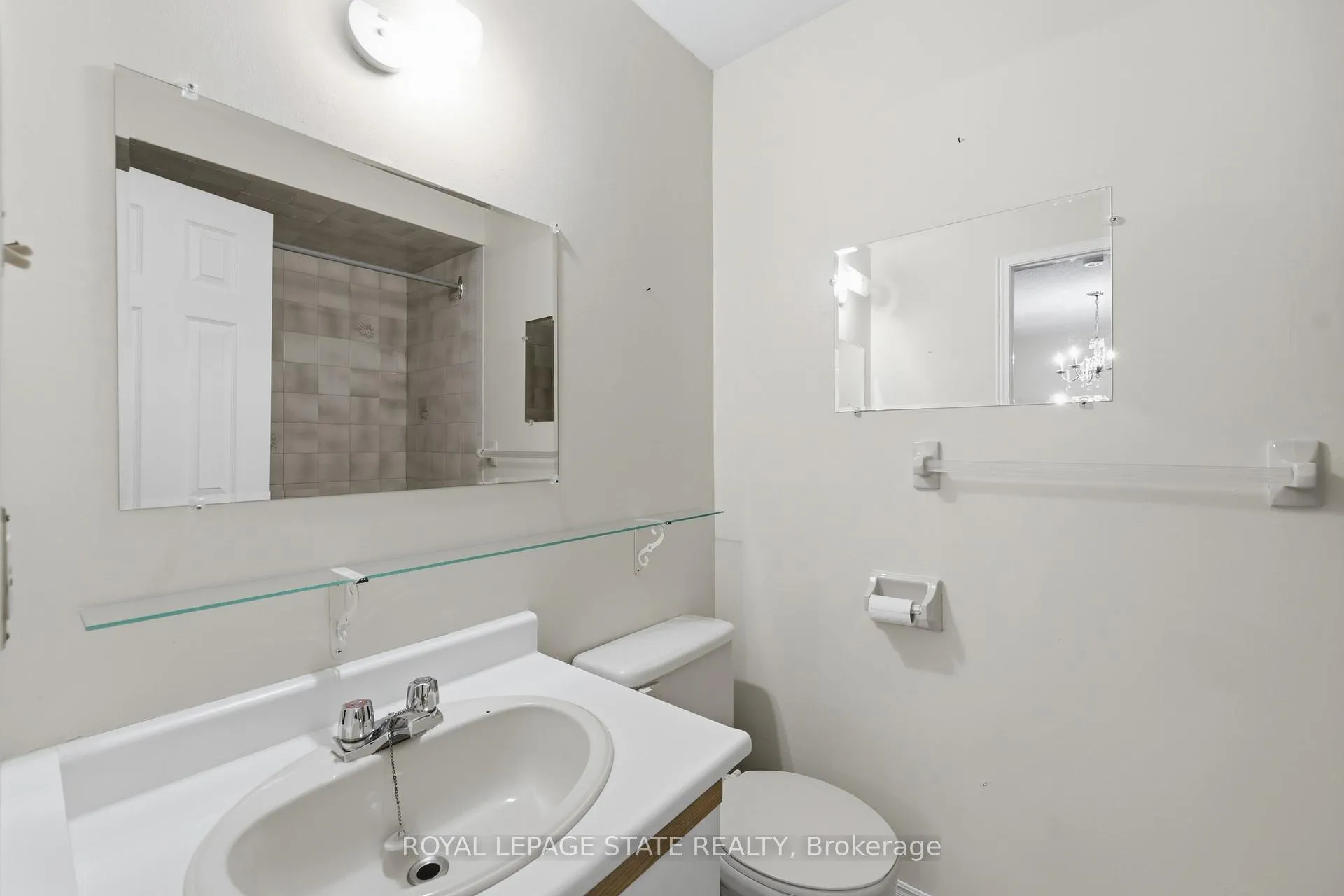 Photo 31 of Unit 4, 618 Barton Street, Hamilton, Stoney Creek — HOMEH