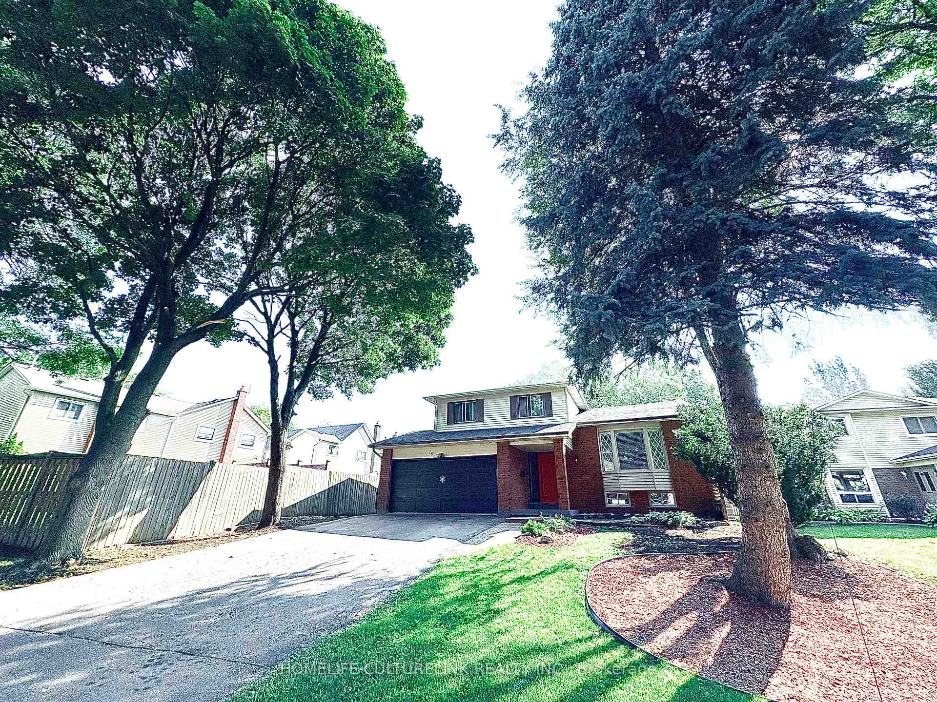 Photo 6 of 79 Frost Drive, Whitby, Lynde Creek — HOMEH