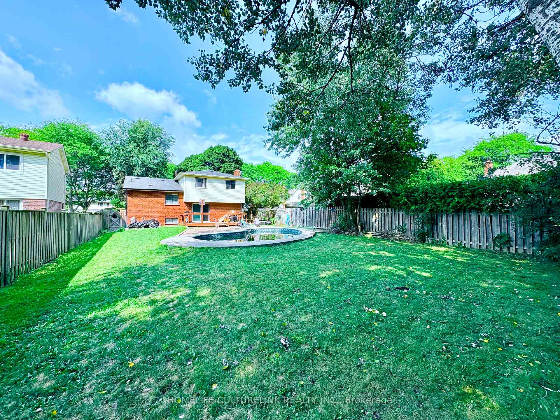 Photo 29 of 79 Frost Drive, Whitby, Lynde Creek — HOMEH
