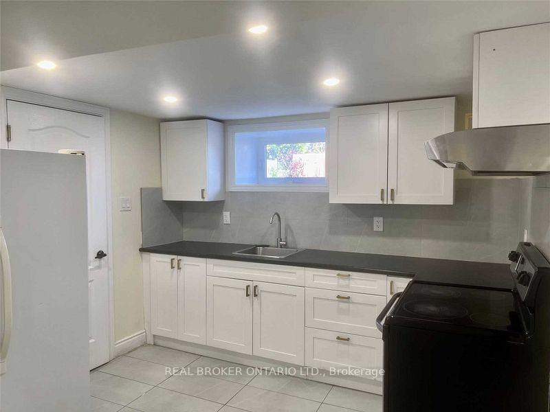 Photo 12 of Unit Basement, 36 Carlyle Crescent, Brampton, Bram East — HOMEH