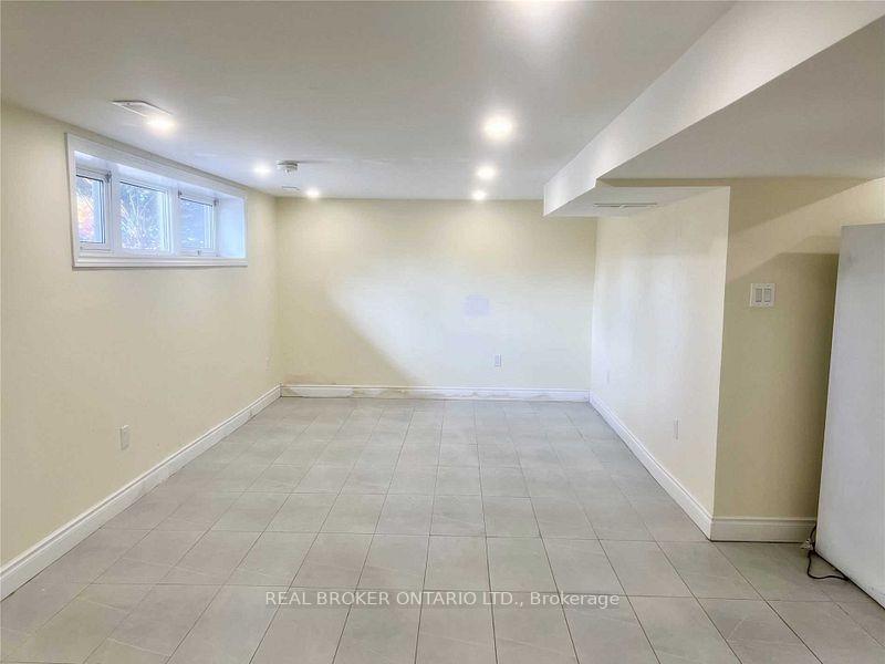 Photo 5 of Unit Basement, 36 Carlyle Crescent, Brampton, Bram East — HOMEH