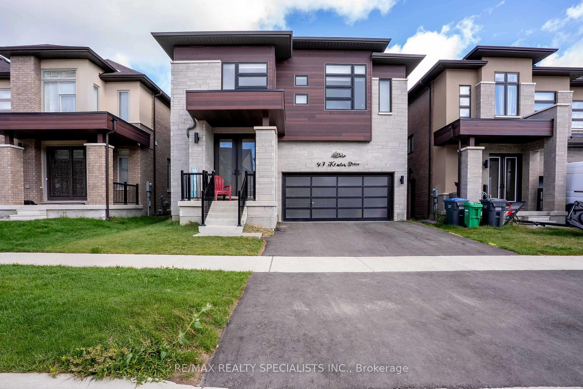 Photo 2 of 47 Kessler Drive, Brampton, Sandringham-Wellington North — HOMEH