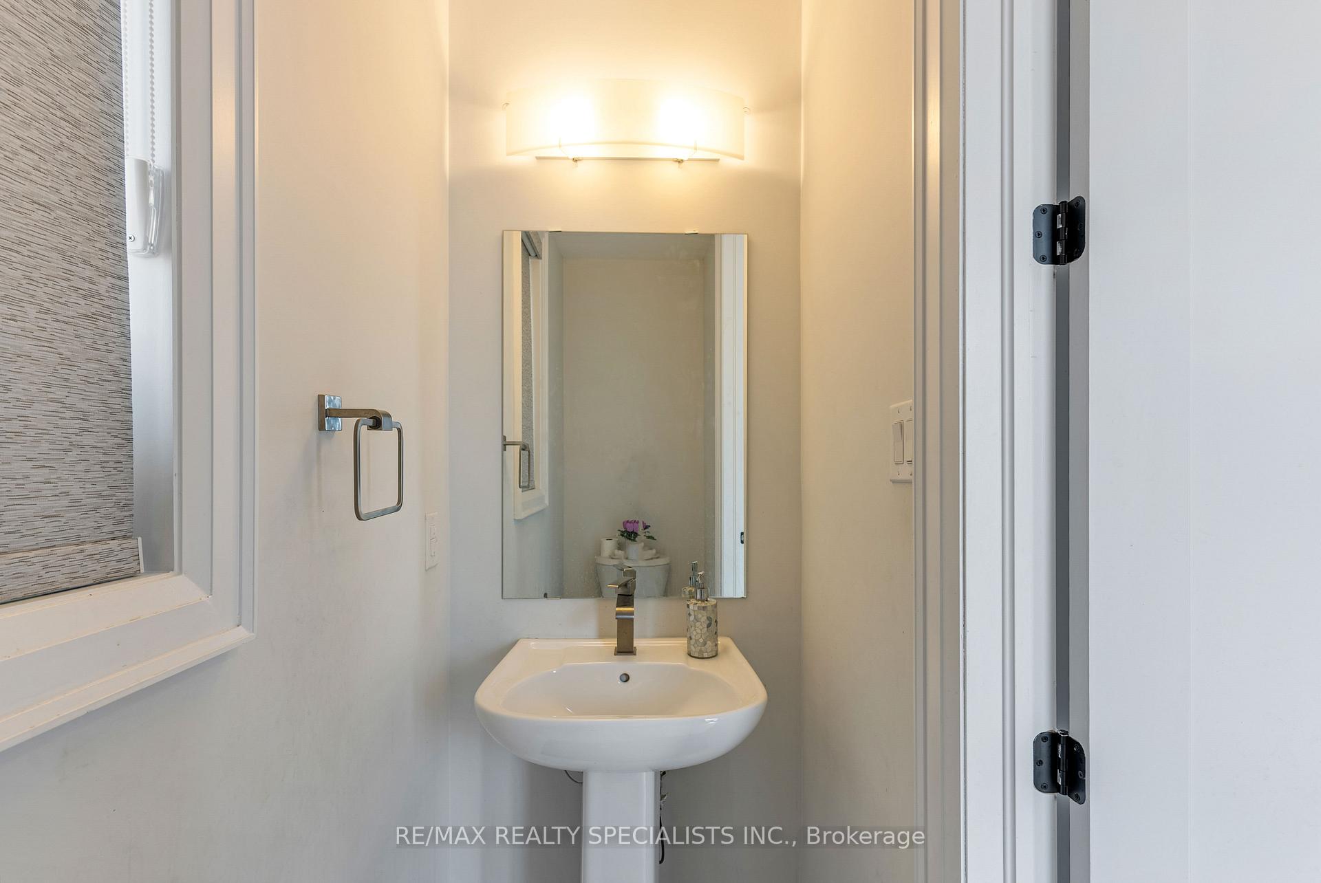 Photo 37 of 47 Kessler Drive, Brampton, Sandringham-Wellington North — HOMEH
