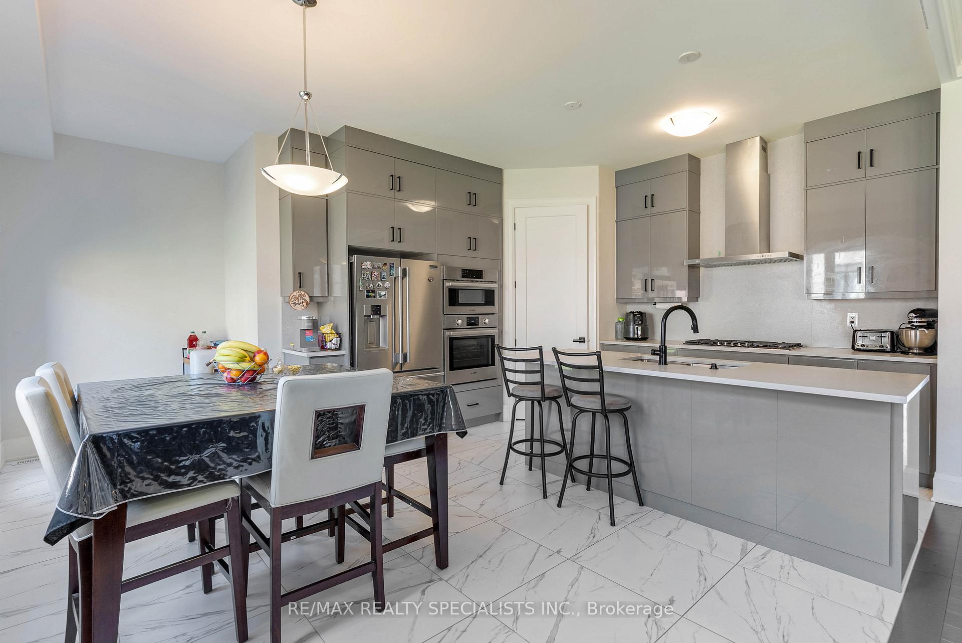 Photo 39 of 47 Kessler Drive, Brampton, Sandringham-Wellington North — HOMEH