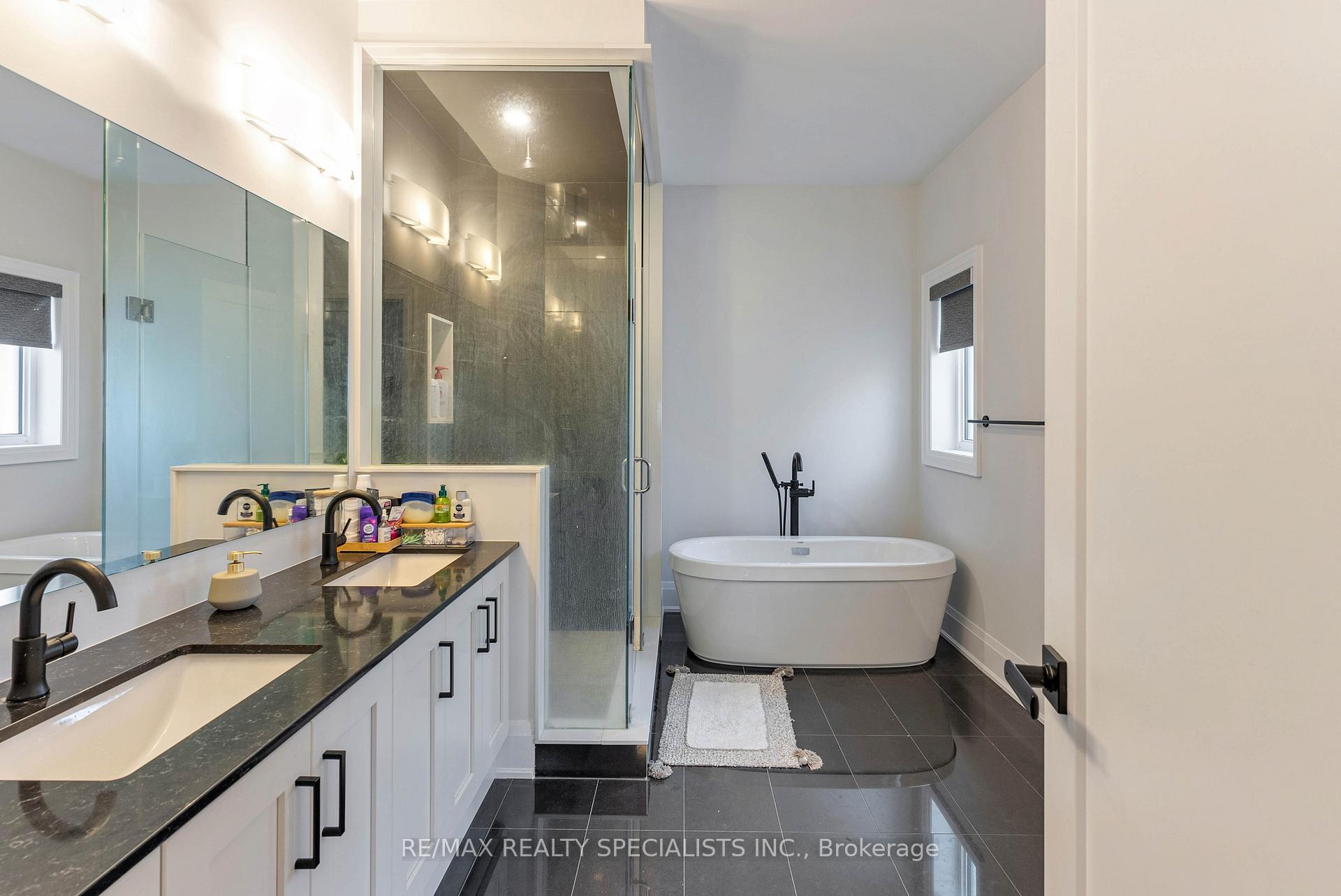 Photo 21 of 47 Kessler Drive, Brampton, Sandringham-Wellington North — HOMEH