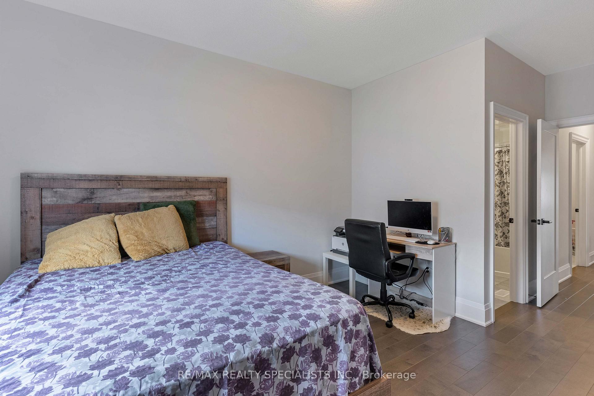 Photo 35 of 47 Kessler Drive, Brampton, Sandringham-Wellington North — HOMEH