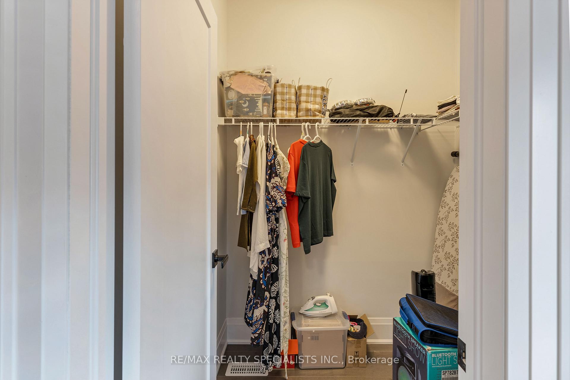 Photo 24 of 47 Kessler Drive, Brampton, Sandringham-Wellington North — HOMEH