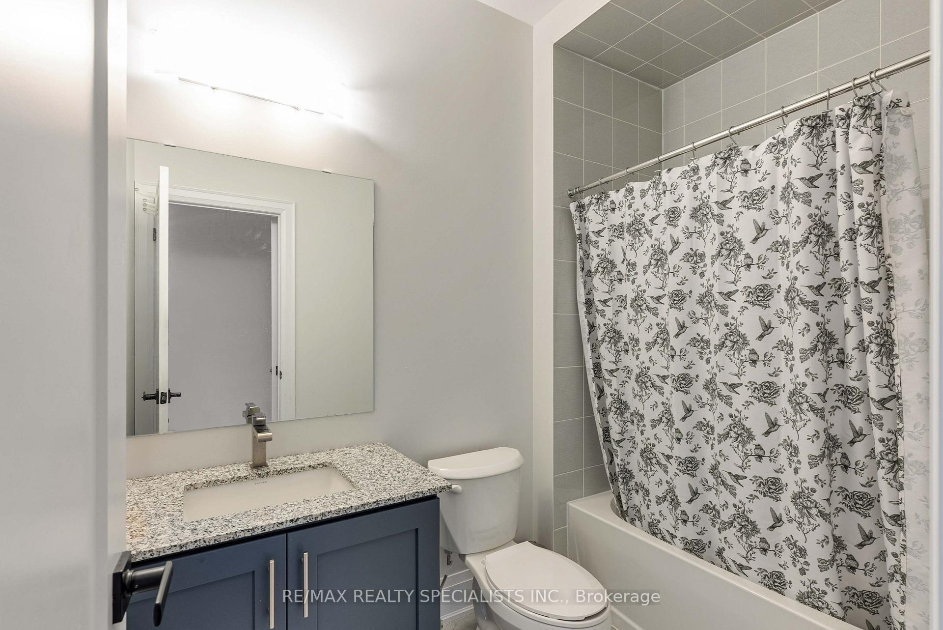 Photo 42 of 47 Kessler Drive, Brampton, Sandringham-Wellington North — HOMEH