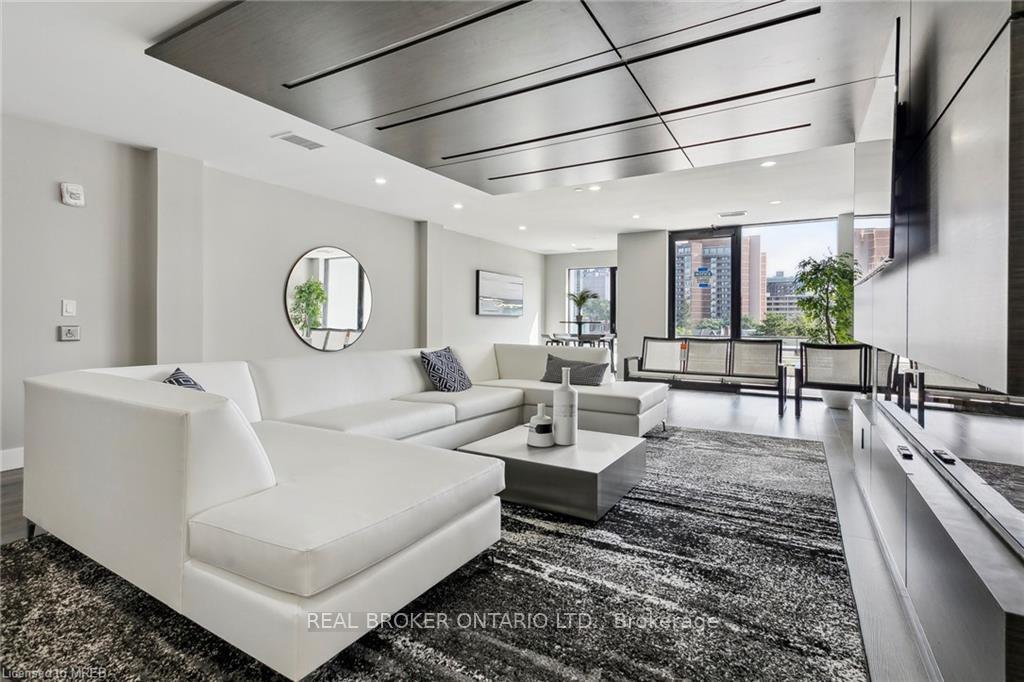 Photo 16 of Unit 805, 15 Queen Street S, Hamilton, Central — HOMEH