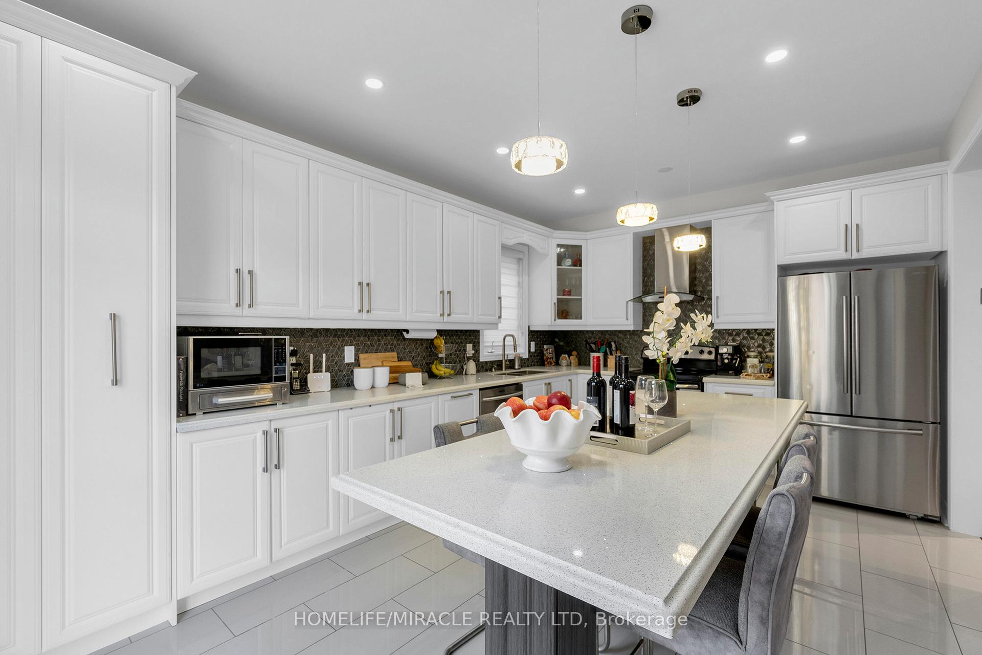 Photo 19 of 10 Dormington Crescent, Brampton, Bram East — HOMEH
