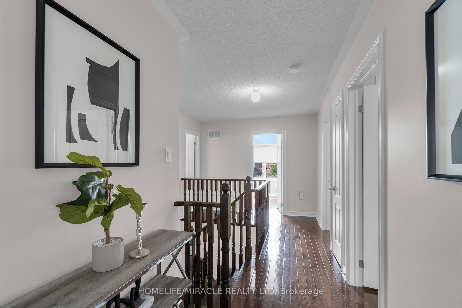 Photo 13 of 10 Dormington Crescent, Brampton, Bram East — HOMEH
