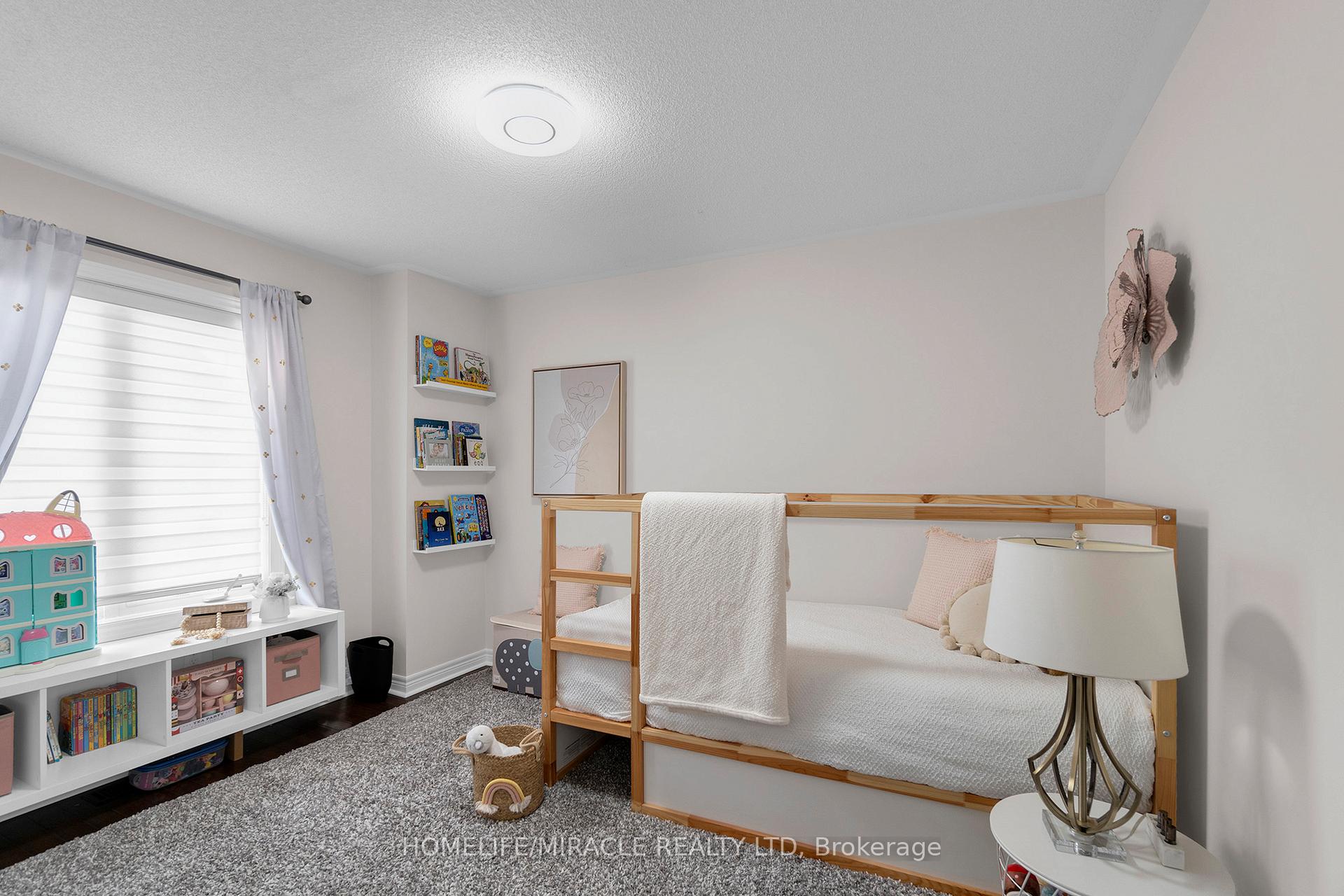 Photo 33 of 10 Dormington Crescent, Brampton, Bram East — HOMEH