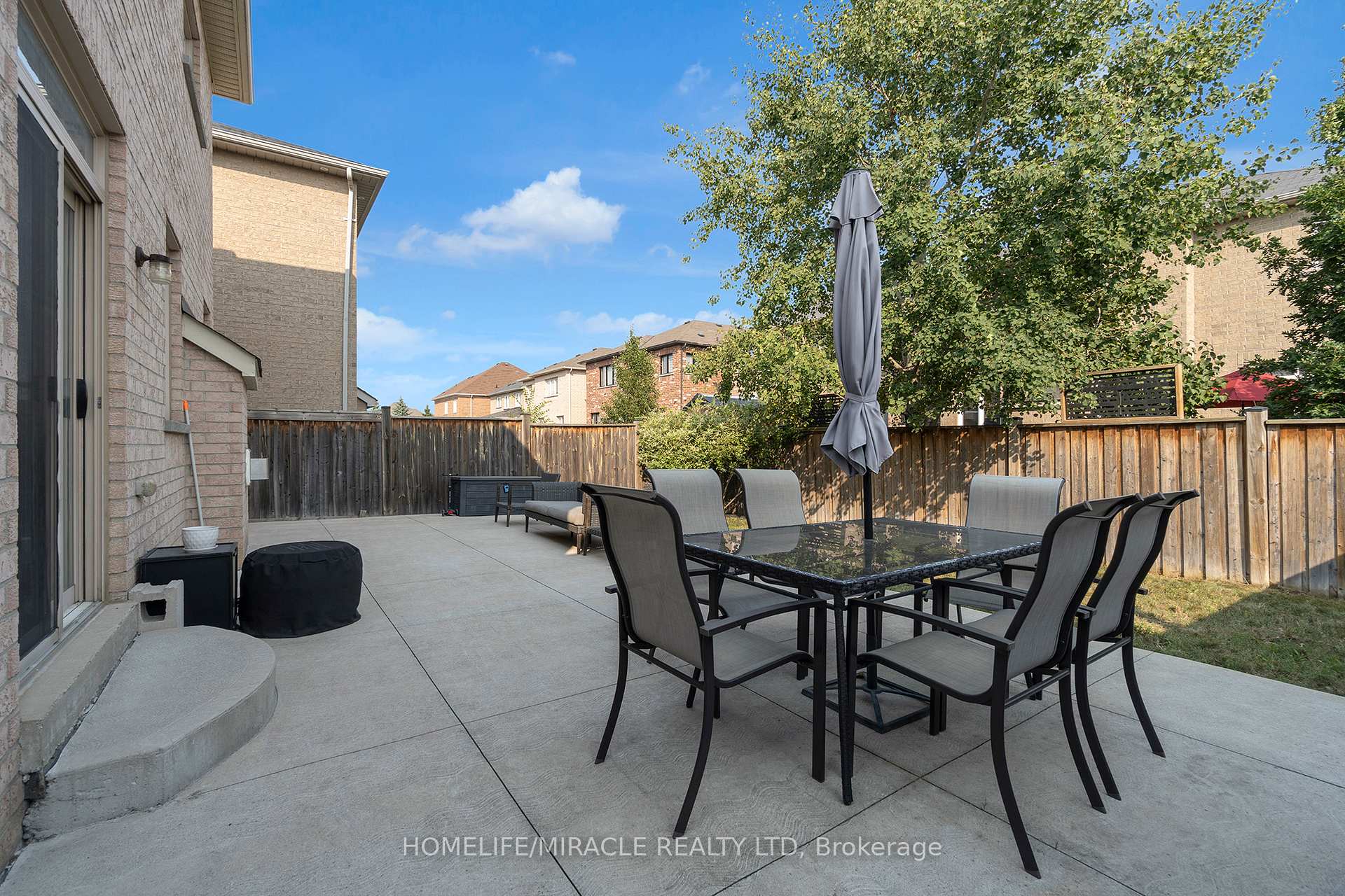 Photo 29 of 10 Dormington Crescent, Brampton, Bram East — HOMEH