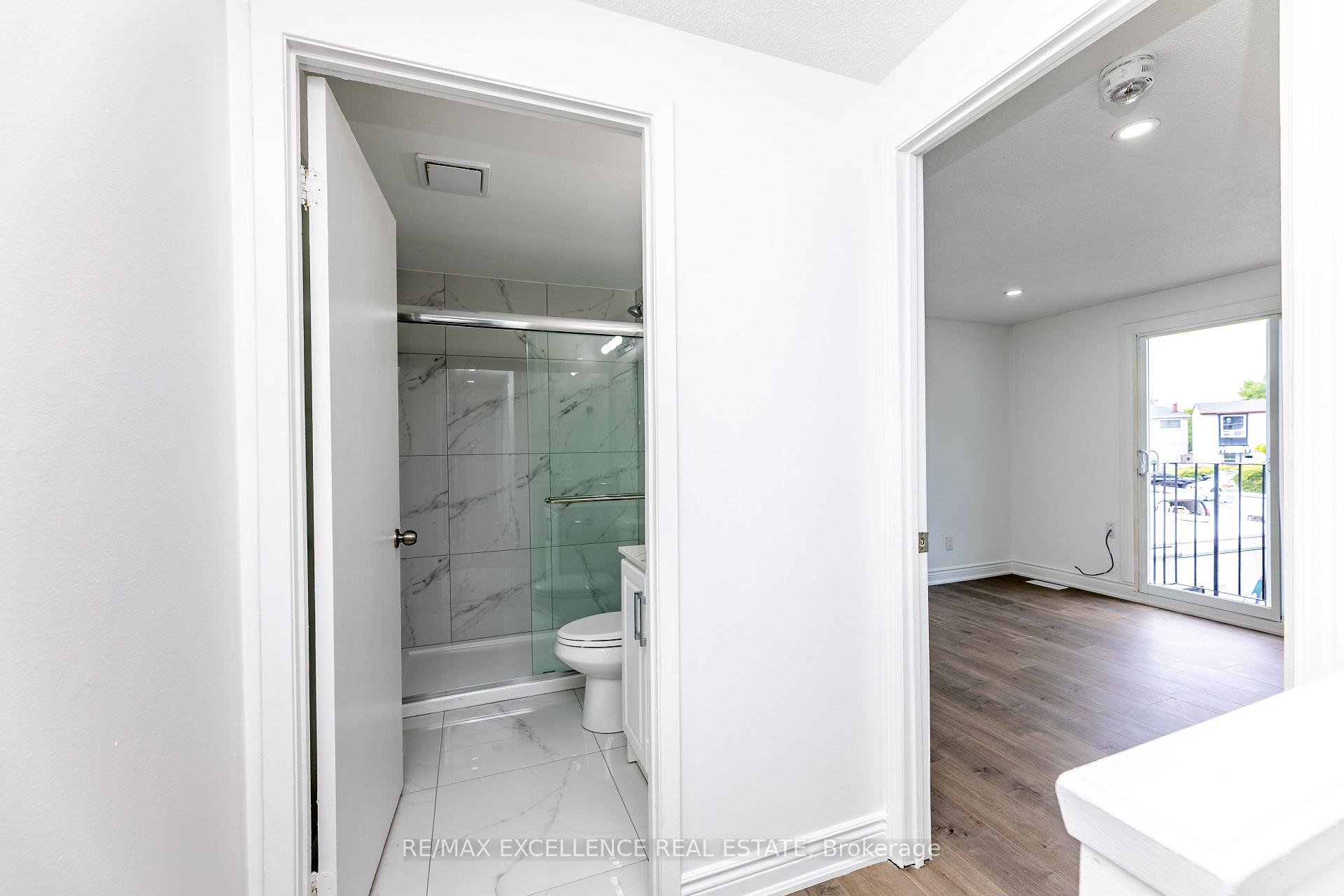 Photo 32 of 20 Hedgeson Court, Brampton, Central Park — HOMEH