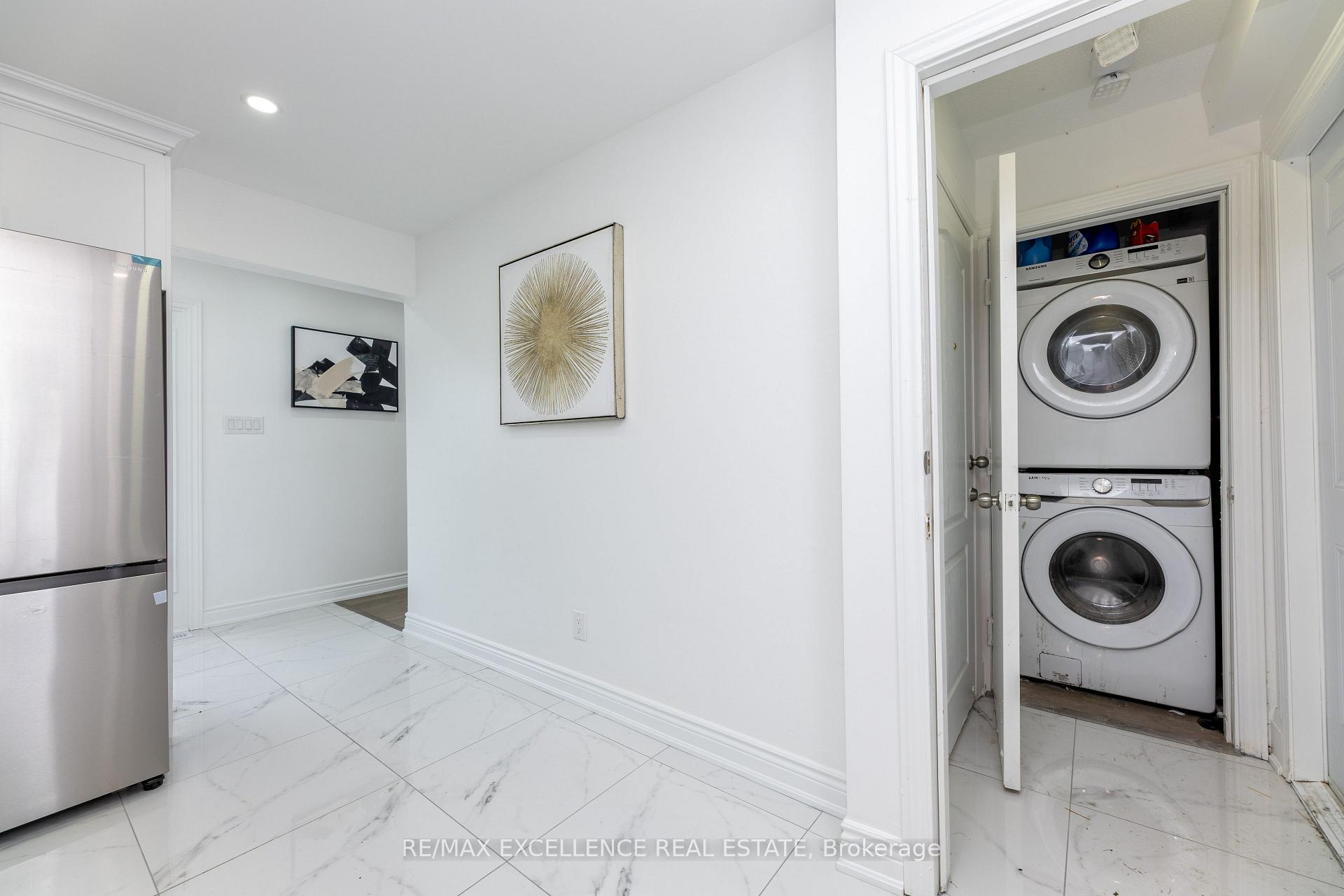 Photo 17 of 20 Hedgeson Court, Brampton, Central Park — HOMEH