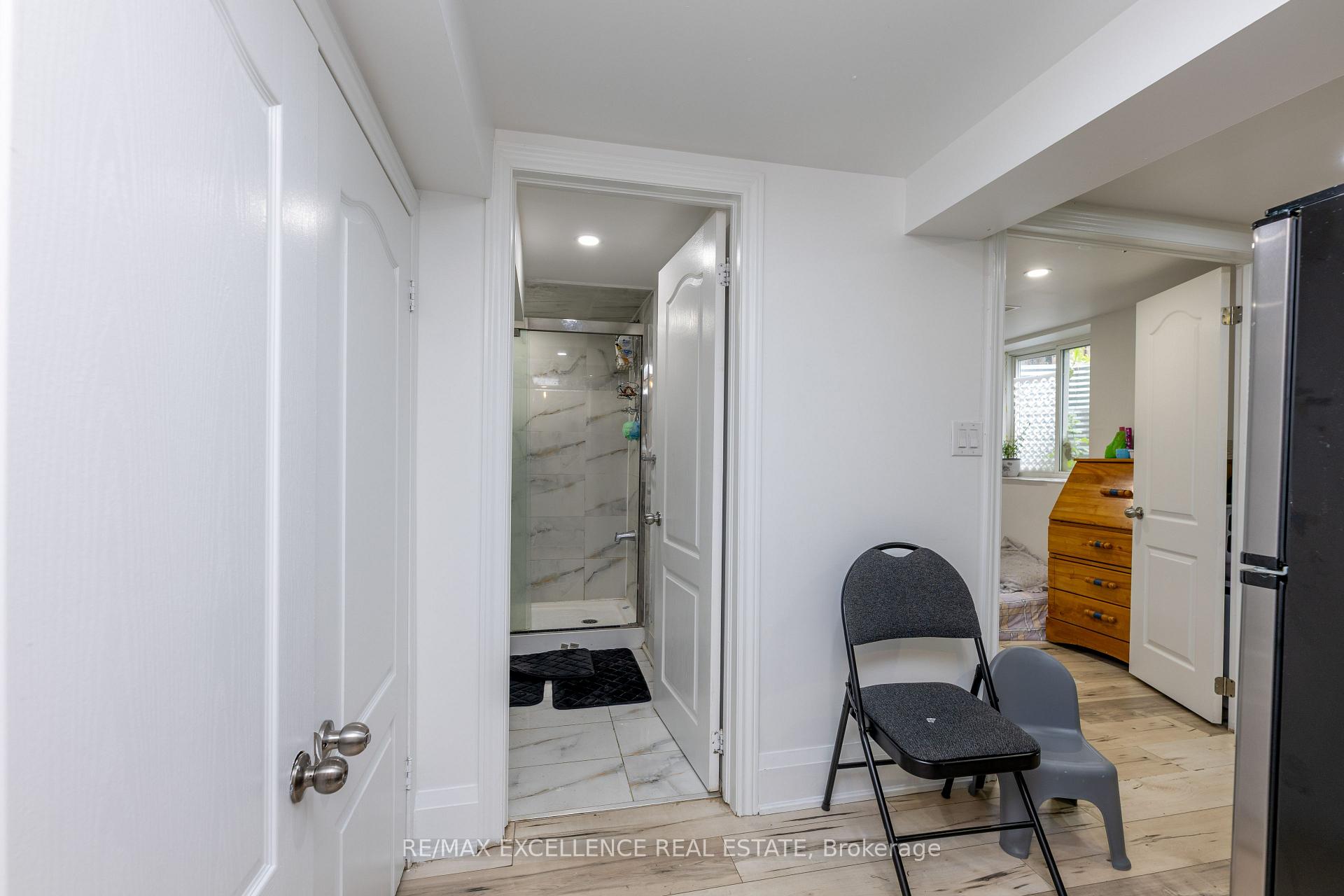 Photo 8 of 20 Hedgeson Court, Brampton, Central Park — HOMEH