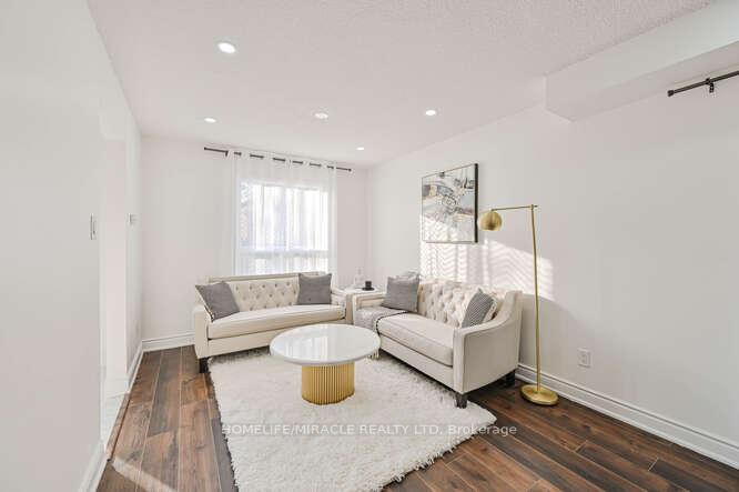Photo 11 of 66 Metzak Drive, Brampton, Heart Lake West — HOMEH