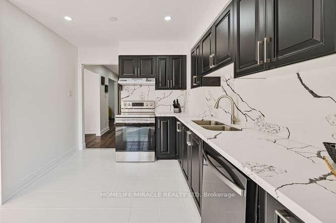 Photo 14 of 66 Metzak Drive, Brampton, Heart Lake West — HOMEH