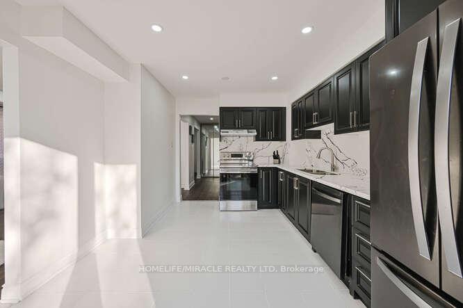 Photo 21 of 66 Metzak Drive, Brampton, Heart Lake West — HOMEH