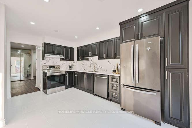 Photo 49 of 66 Metzak Drive, Brampton, Heart Lake West — HOMEH