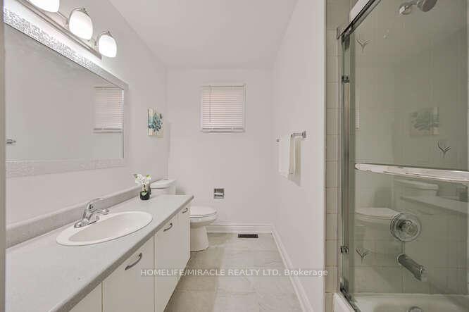 Photo 31 of 66 Metzak Drive, Brampton, Heart Lake West — HOMEH