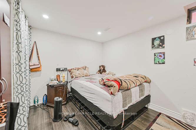 Photo 38 of 66 Metzak Drive, Brampton, Heart Lake West — HOMEH