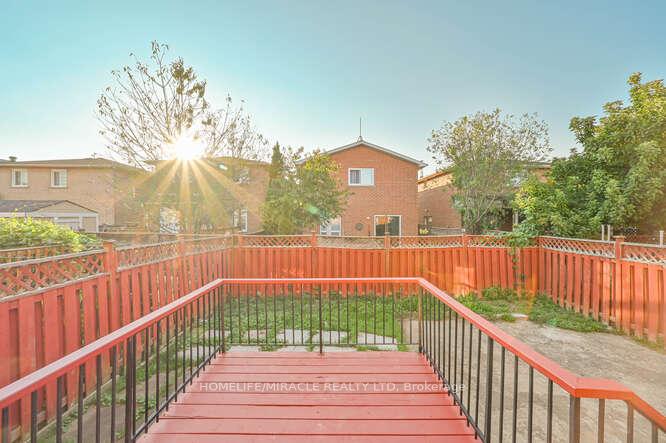 Photo 40 of 66 Metzak Drive, Brampton, Heart Lake West — HOMEH