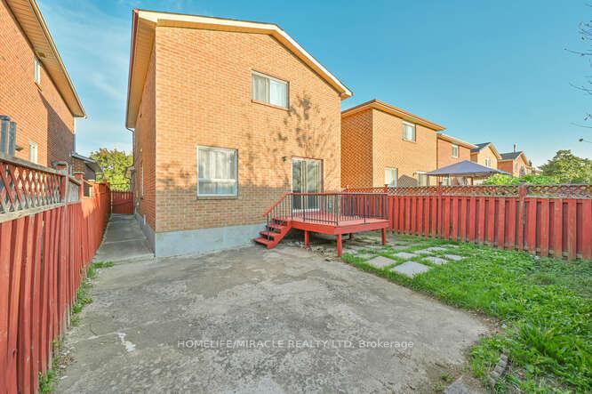 Photo 41 of 66 Metzak Drive, Brampton, Heart Lake West — HOMEH