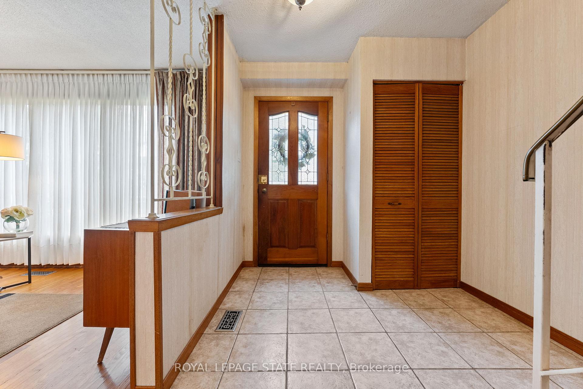 Photo 6 of 104 Berkindale Drive, Hamilton, Riverdale — HOMEH