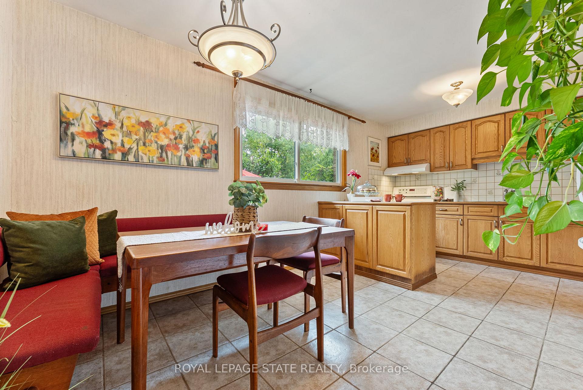 Photo 9 of 104 Berkindale Drive, Hamilton, Riverdale — HOMEH