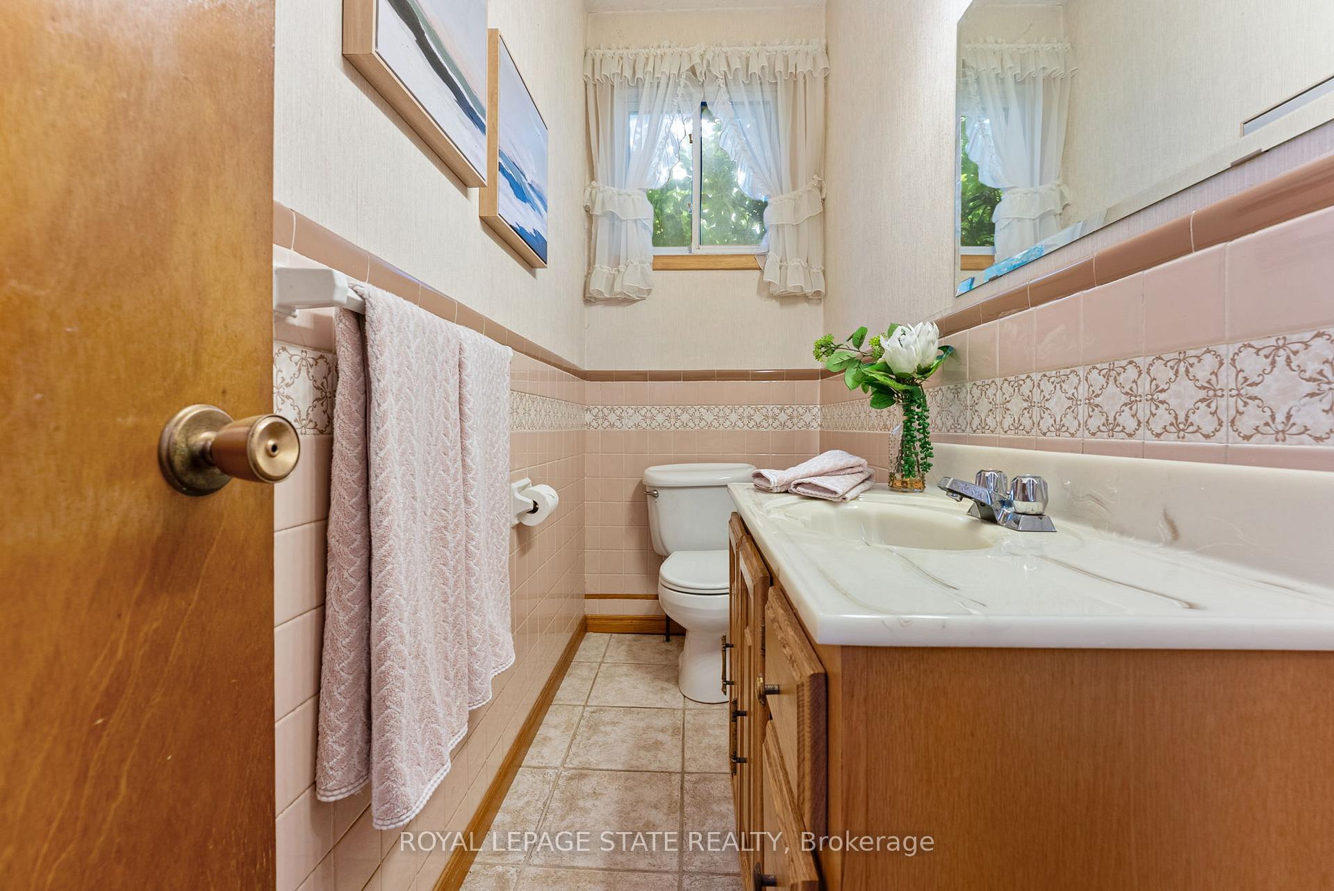 Photo 17 of 104 Berkindale Drive, Hamilton, Riverdale — HOMEH