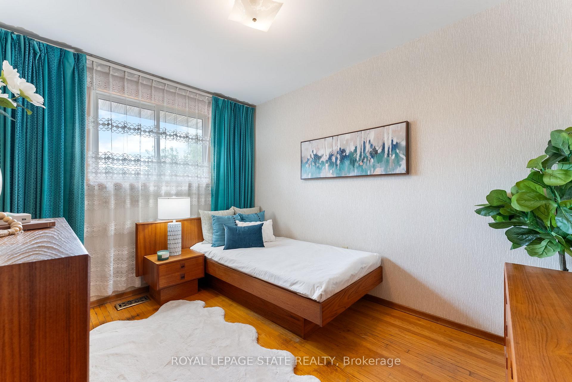 Photo 21 of 104 Berkindale Drive, Hamilton, Riverdale — HOMEH
